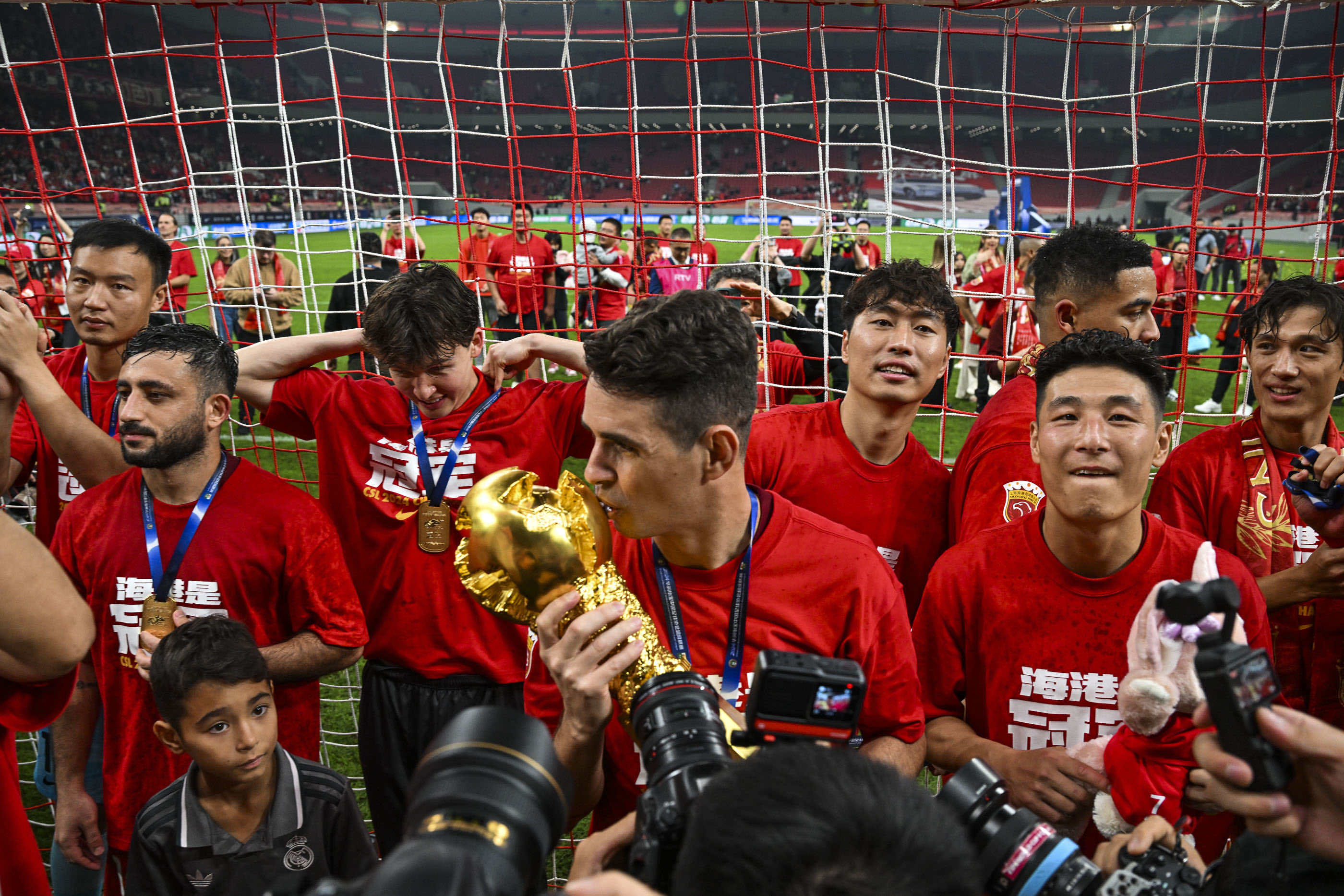 上海上港国家德比大战前瞻,谁能笑到最后? 上海上港国家德比大战前瞻,谁能笑到最后?