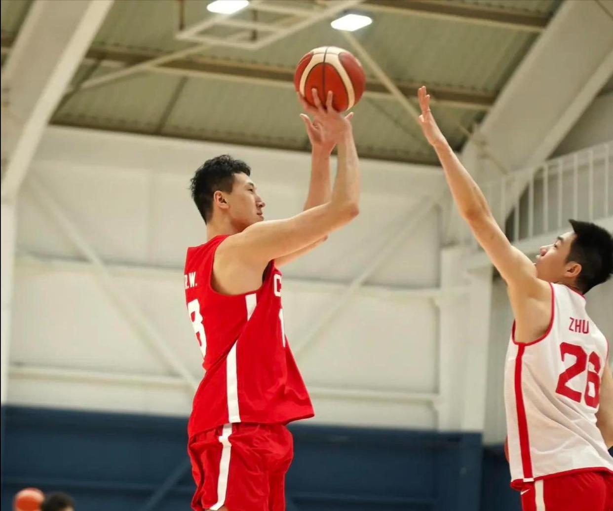 同乐城注册-关于CBA热门球队集训照曝光，队员磨砺自我提升实力的信息