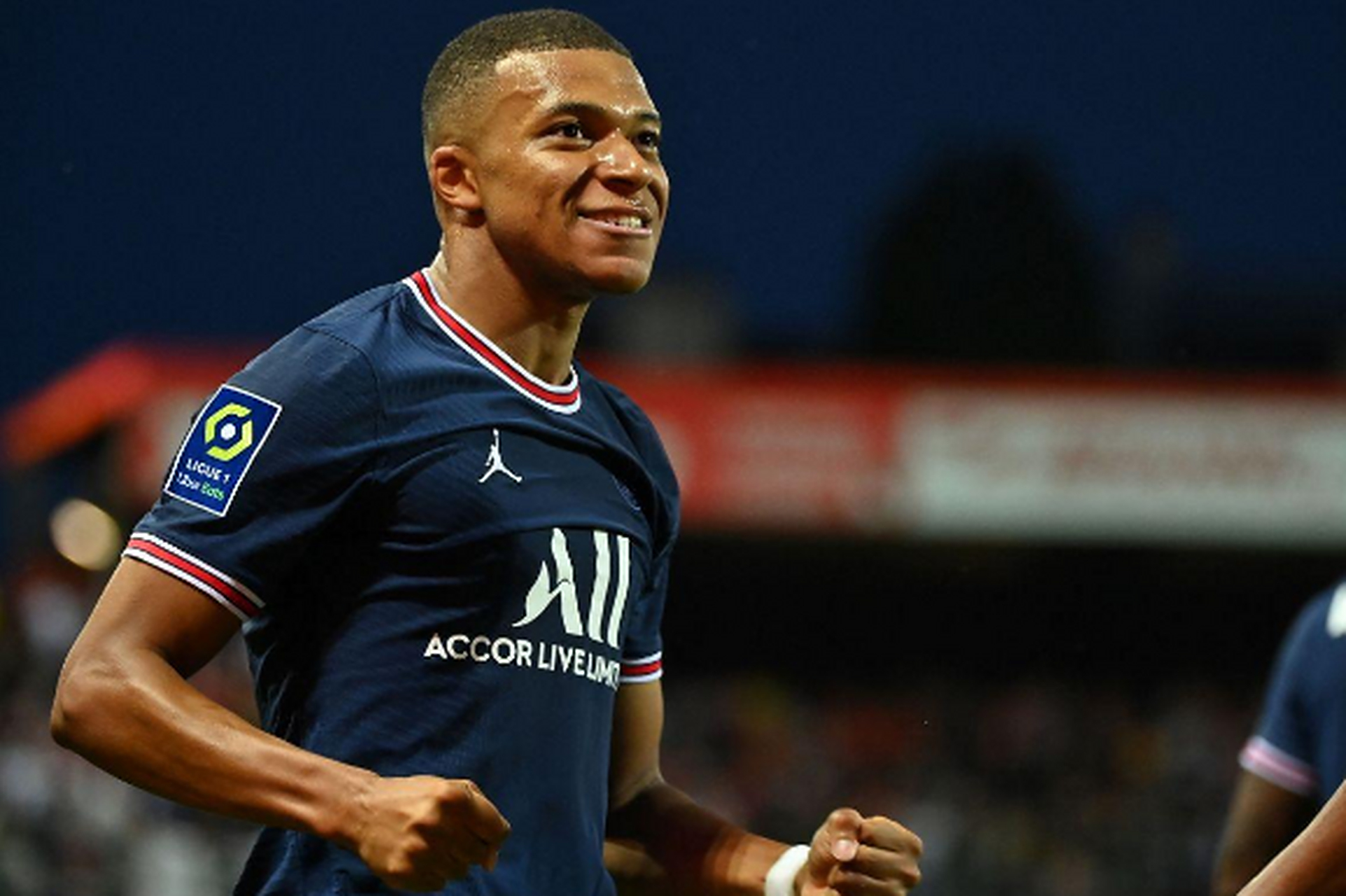 里尔主场告捷,继续在法甲赛场上发光发热的简单介绍 里尔主场告捷,继续在法甲赛场上发光发热的简单介绍