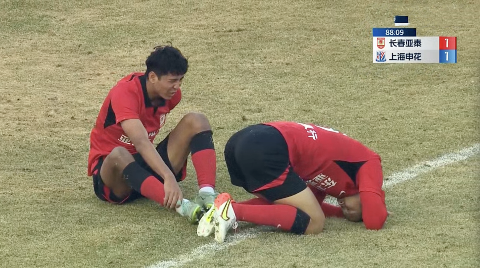 包含申花神奇绝杀,全队庆祝豪取三分的词条 包含申花神奇绝杀,全队庆祝豪取三分的词条