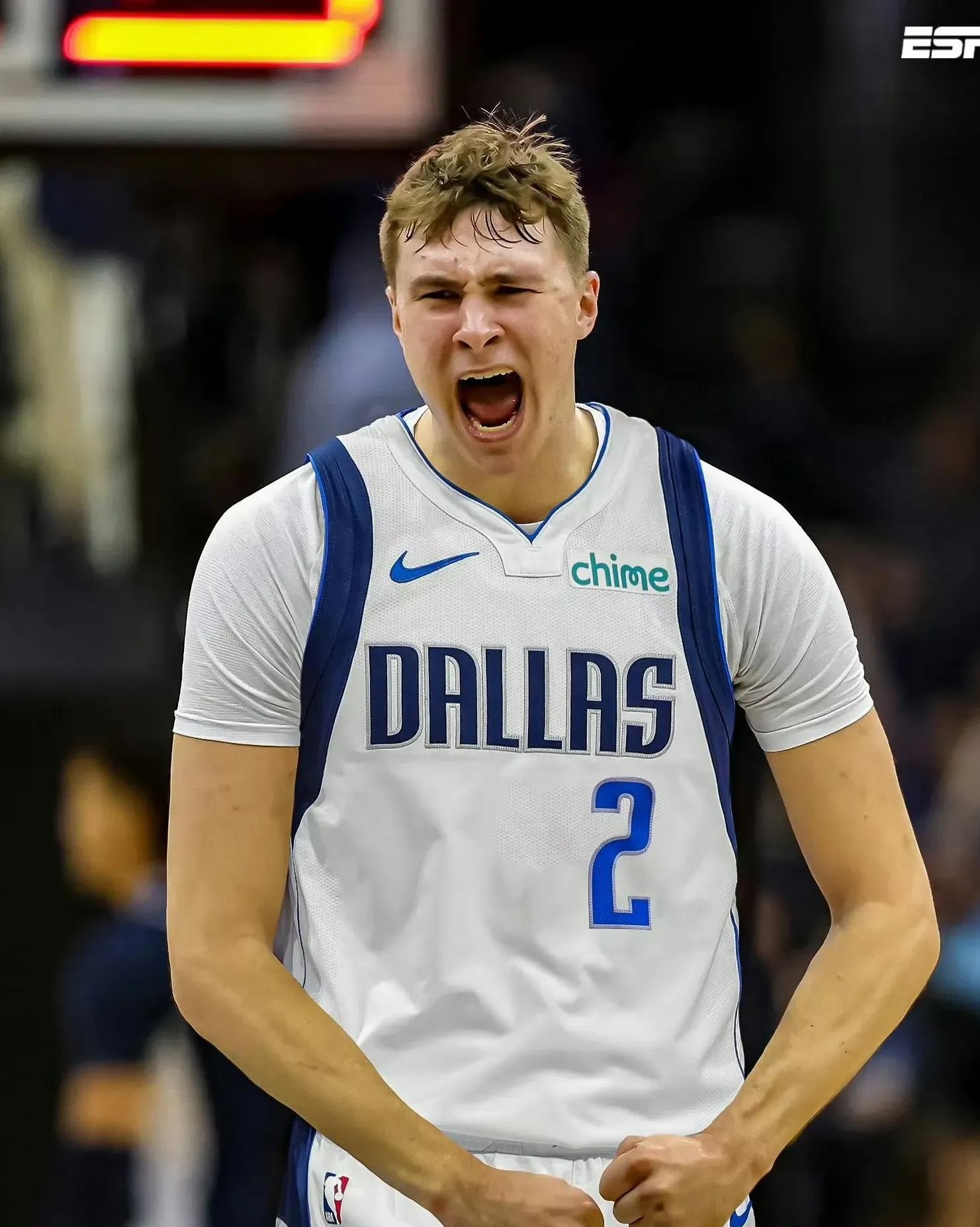 关于马刺新科后卫展现出色状态,被誉为当之无愧的未来之星的信息 关于马刺新科后卫展现出色状态,被誉为当之无愧的未来之星的信息