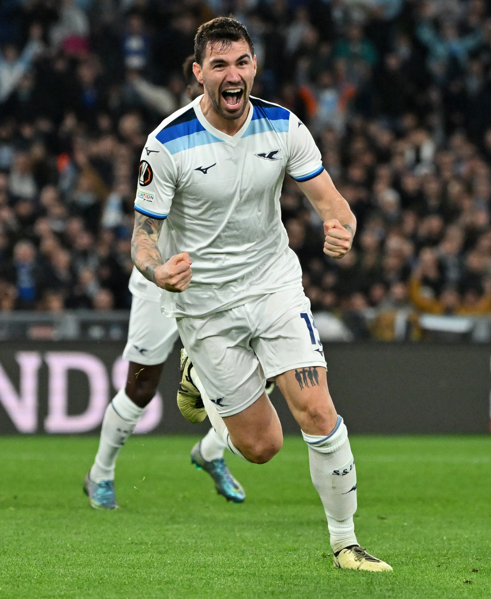 包含拉齐奥客场逆转,暂居欧战资格区的词条 包含拉齐奥客场逆转,暂居欧战资格区的词条