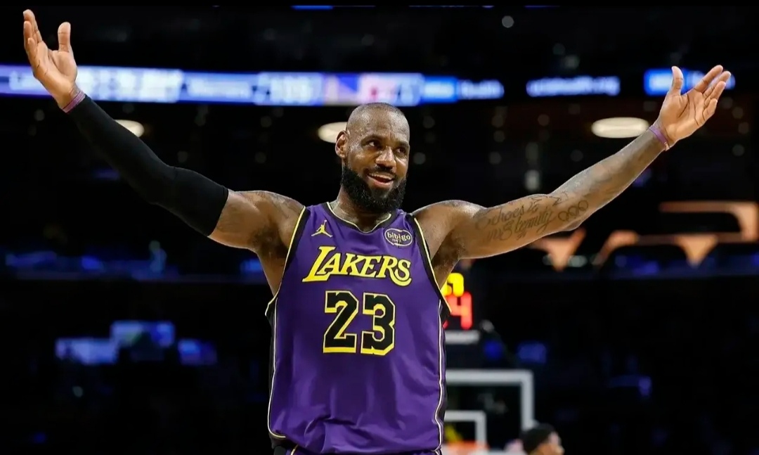 包含湖人力克开拓者,詹姆斯再现神勇的词条 包含湖人力克开拓者,詹姆斯再现神勇的词条