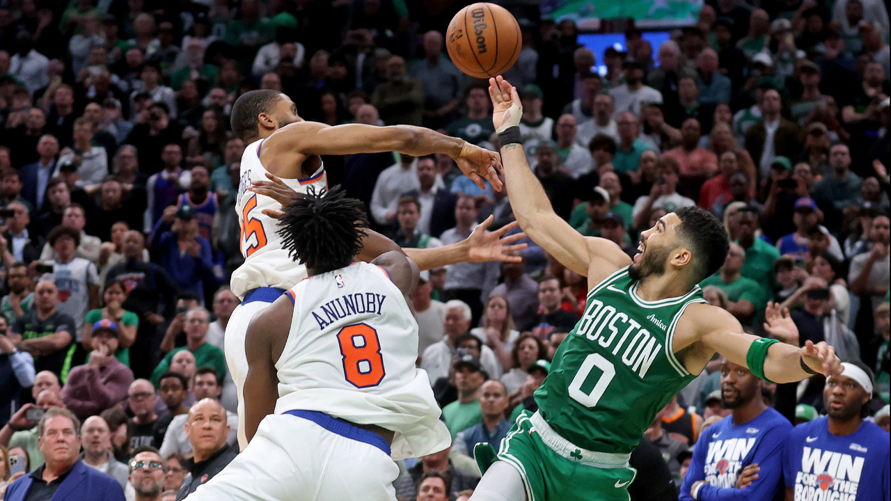 精彩瞬间：绝佳传球助攻完成进球得分的简单介绍